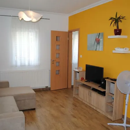 Appartamento Pedetti Apartman *