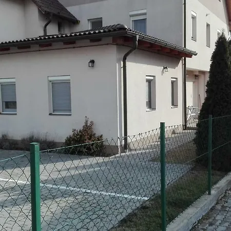 Pedetti Apartman Appartamento